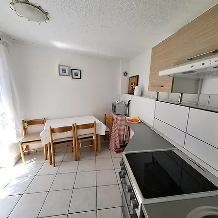 30098 - Dijana Crikvenica